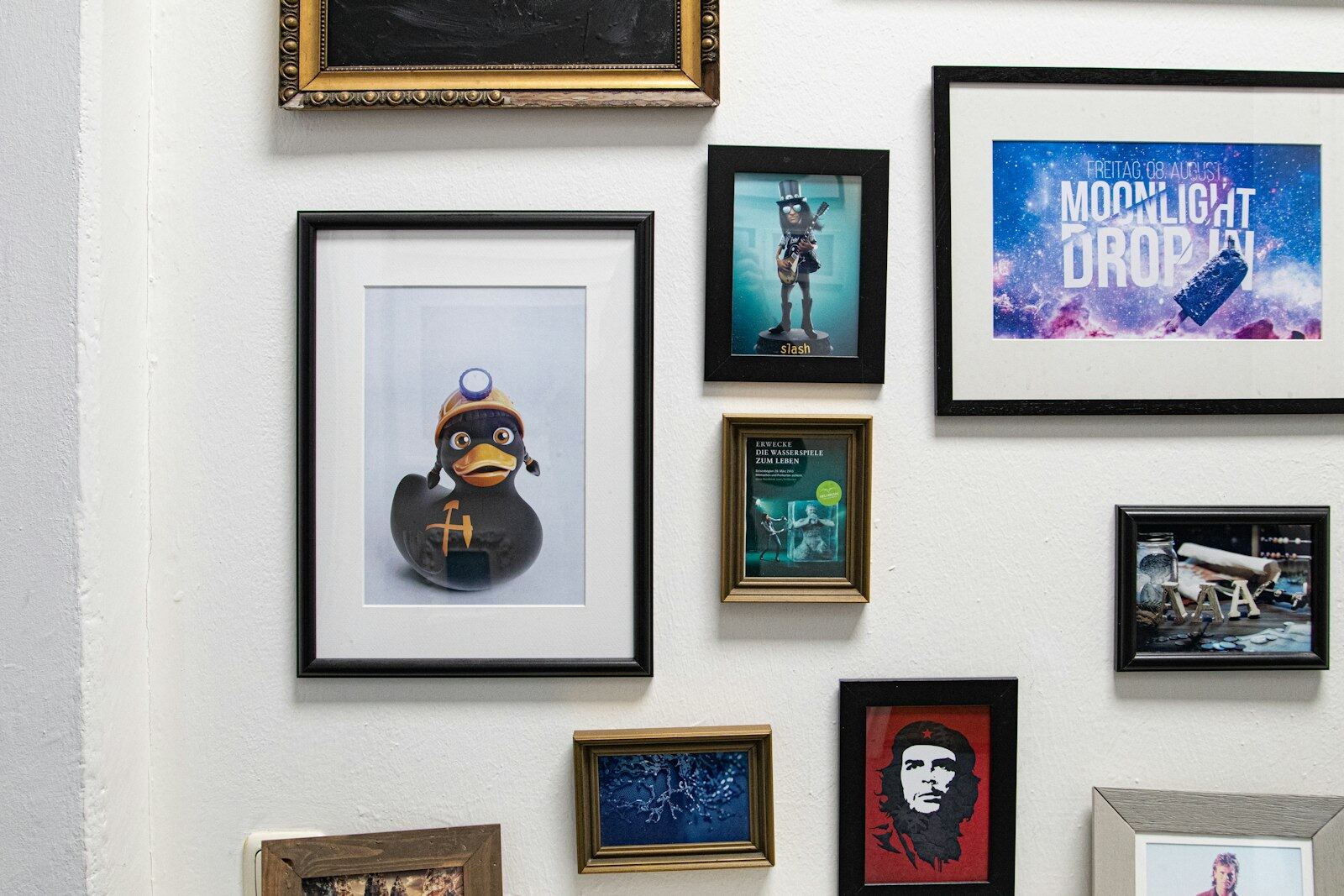 Best Wall Decor & Removable Art for Renters